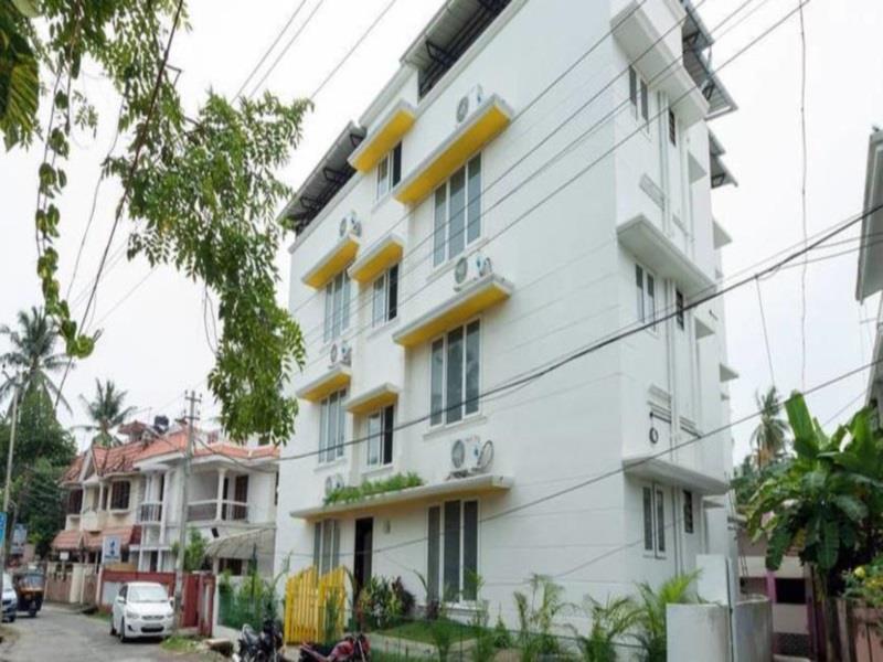 Happy Camper Hostel Kochi Exterior photo